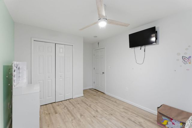 7886 Inglewood Drive, Clay Township, MI 48001