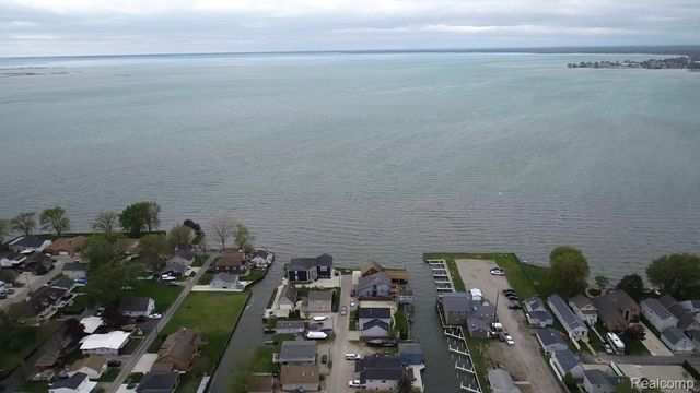 7886 Inglewood Drive, Clay Township, MI 48001