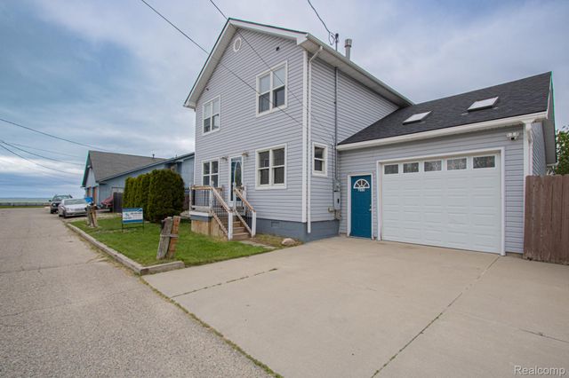 7886 Inglewood Drive, Clay Township, MI 48001