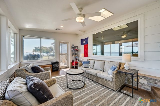1644 Breezeway, Tow, TX 78672