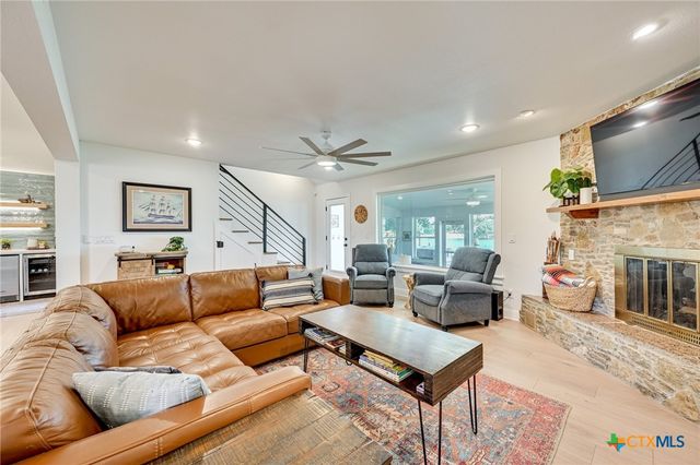 1644 Breezeway, Tow, TX 78672
