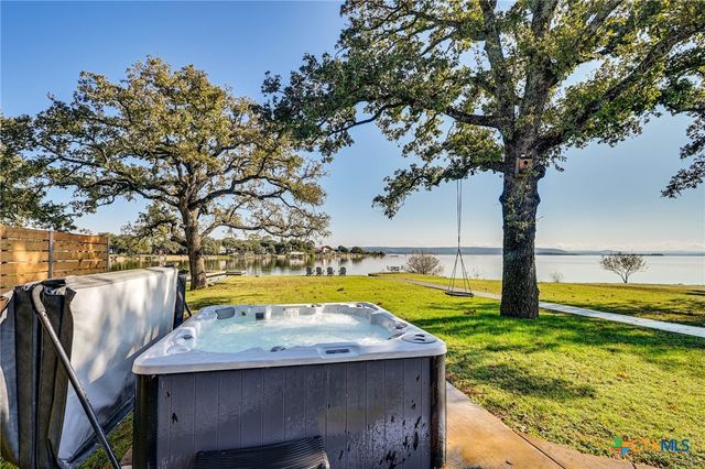 1644 Breezeway, Tow, TX 78672