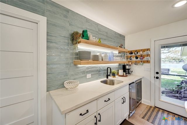 1644 Breezeway, Tow, TX 78672