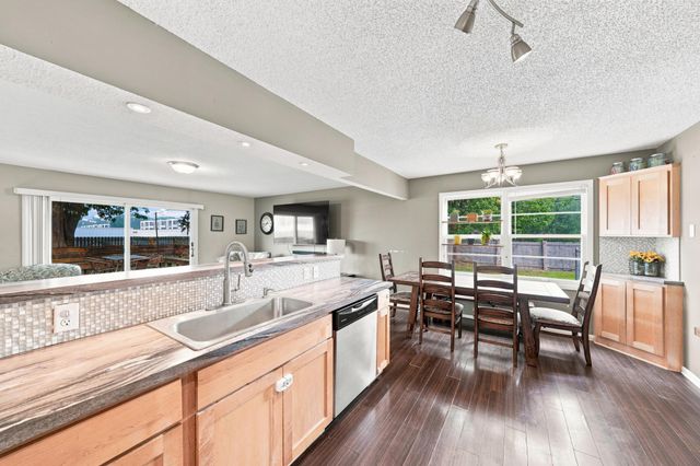 5600 83rd Avenue N, Brooklyn Park, MN 55443