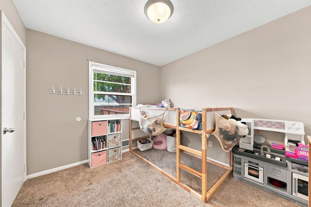 5600 83rd Avenue N, Brooklyn Park, MN 55443