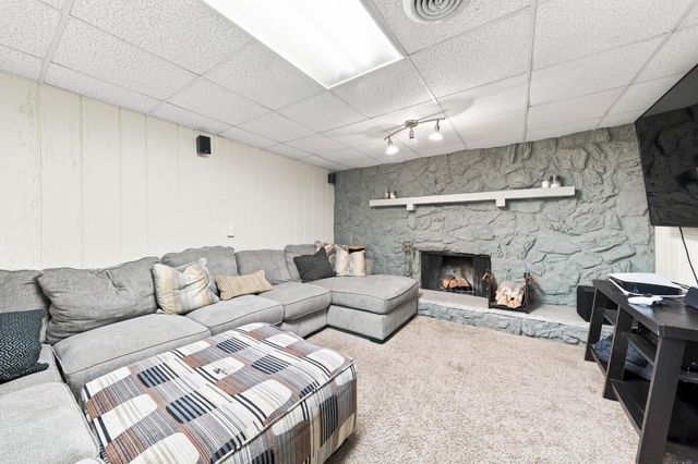 5600 83rd Avenue N, Brooklyn Park, MN 55443