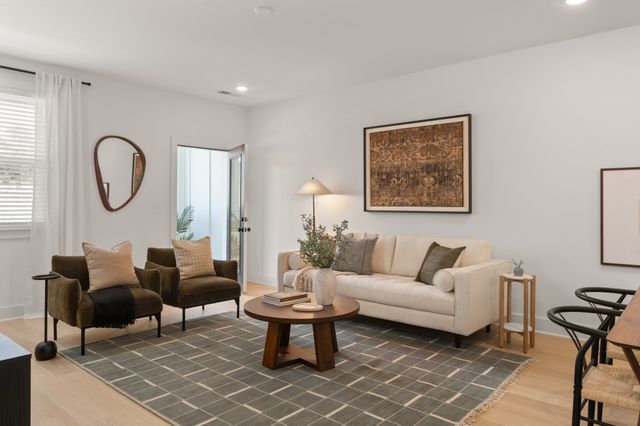 3350 Conviser Dr, Nashville, TN 37207