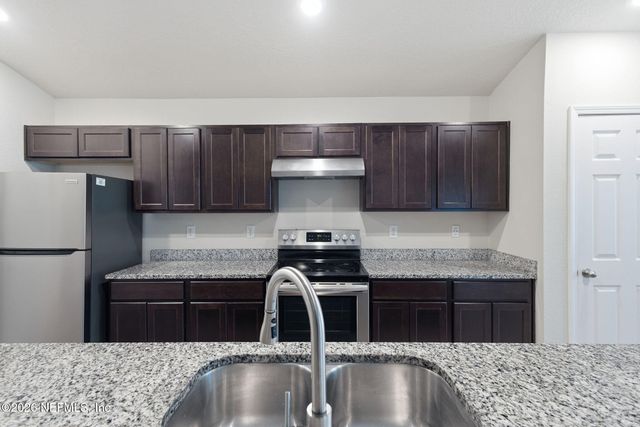 8700 KAYE Lane, Jacksonville, FL 32222