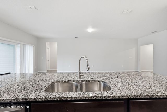8700 KAYE Lane, Jacksonville, FL 32222