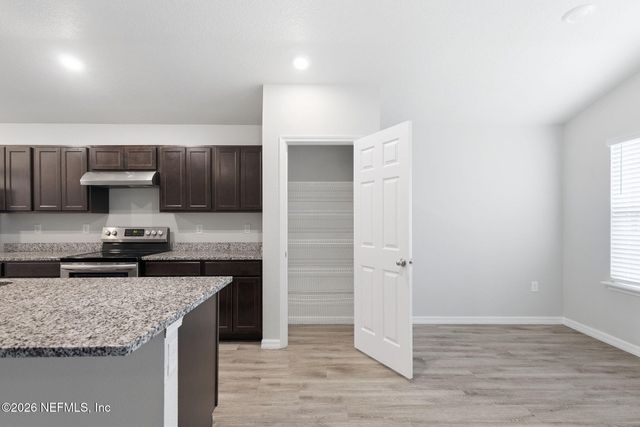 8700 KAYE Lane, Jacksonville, FL 32222