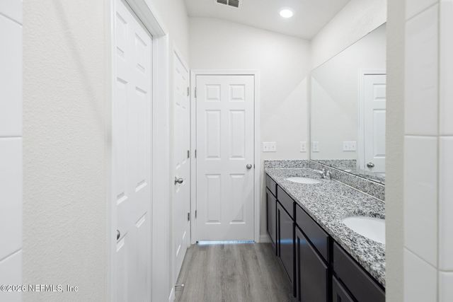 8700 KAYE Lane, Jacksonville, FL 32222