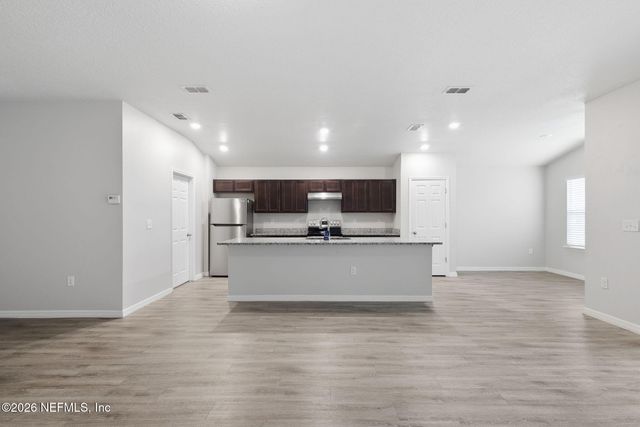 8700 KAYE Lane, Jacksonville, FL 32222