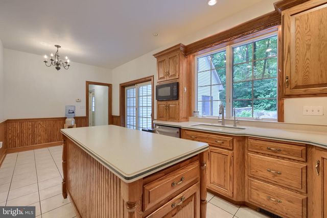5800 BOSSLER RD, Elizabethtown, PA 17022