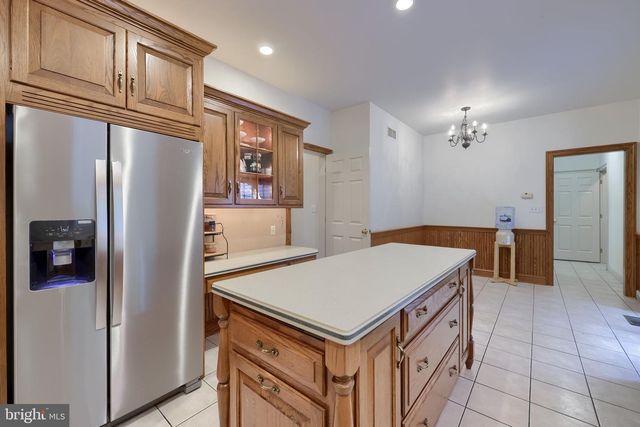 5800 BOSSLER RD, Elizabethtown, PA 17022