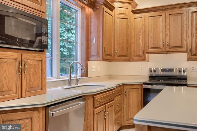 5800 BOSSLER RD, Elizabethtown, PA 17022