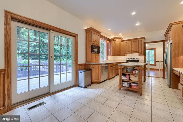 5800 BOSSLER RD, Elizabethtown, PA 17022