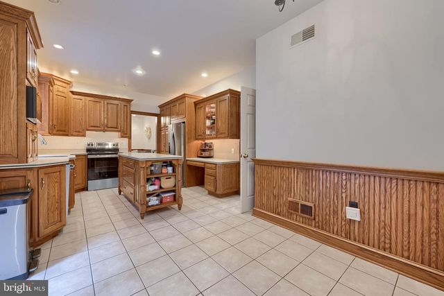 5800 BOSSLER RD, Elizabethtown, PA 17022