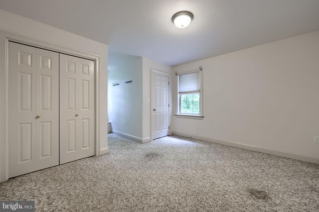 5800 BOSSLER RD, Elizabethtown, PA 17022