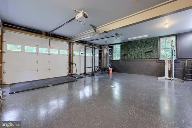 5800 BOSSLER RD, Elizabethtown, PA 17022