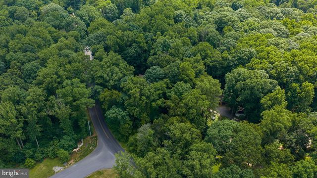 5800 BOSSLER RD, Elizabethtown, PA 17022