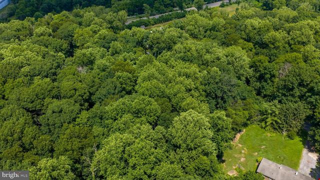 5800 BOSSLER RD, Elizabethtown, PA 17022