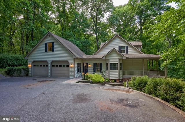5800 BOSSLER RD, Elizabethtown, PA 17022