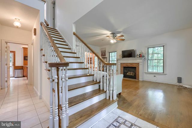 5800 BOSSLER RD, Elizabethtown, PA 17022