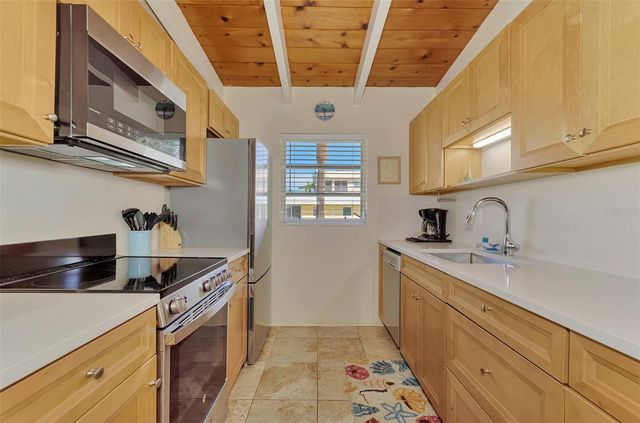 6006 MIDNIGHT PASS ROAD 60, Sarasota, FL 34242