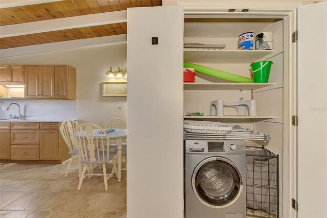 6006 MIDNIGHT PASS ROAD 60, Sarasota, FL 34242