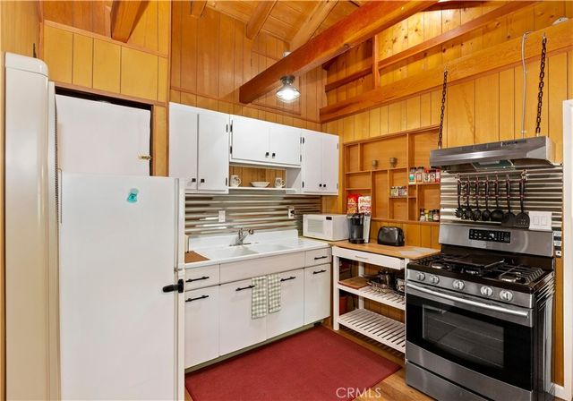 428 W Aeroplane, Big Bear City, CA 92314