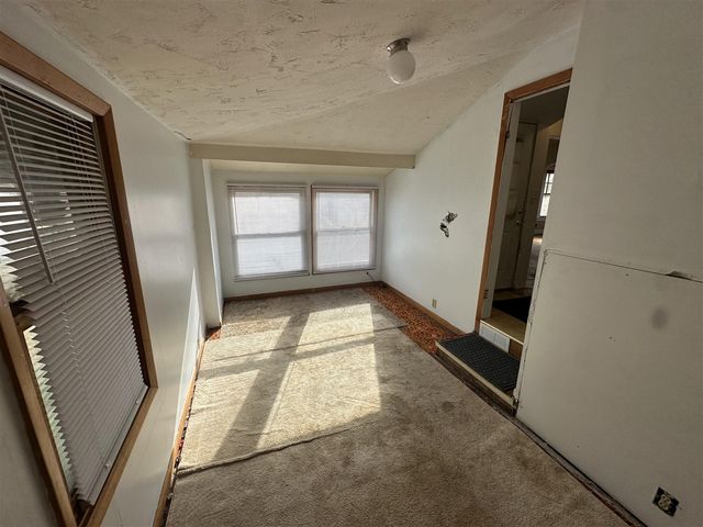 63 Maple Grove Avenue, Battle Creek, MI 49017