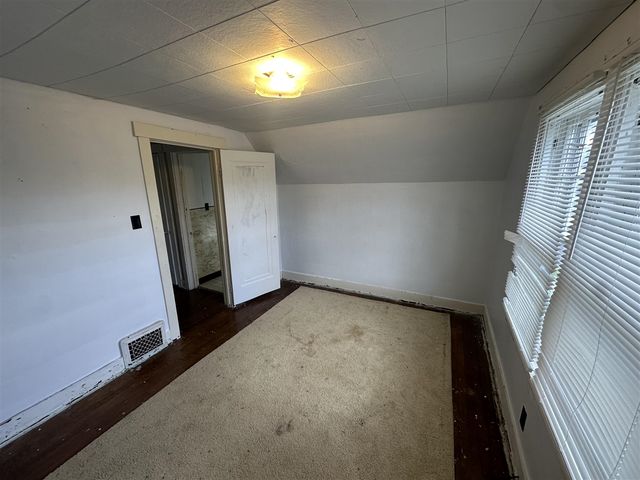 63 Maple Grove Avenue, Battle Creek, MI 49017