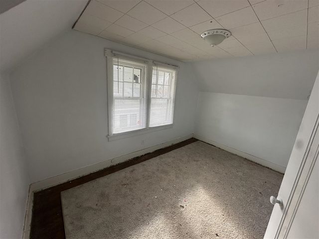 63 Maple Grove Avenue, Battle Creek, MI 49017