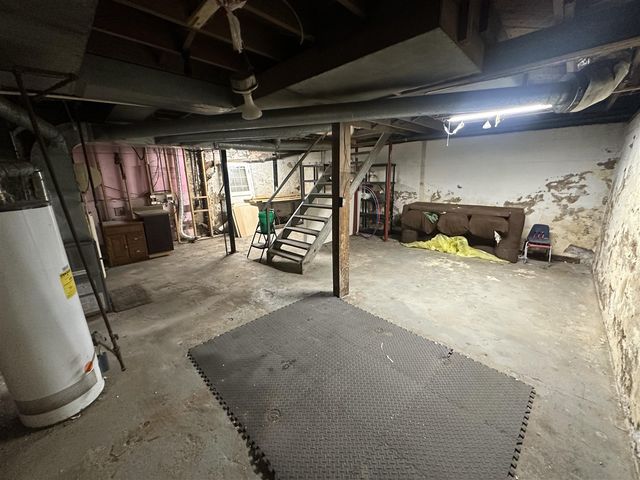 63 Maple Grove Avenue, Battle Creek, MI 49017