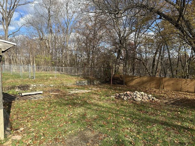 63 Maple Grove Avenue, Battle Creek, MI 49017