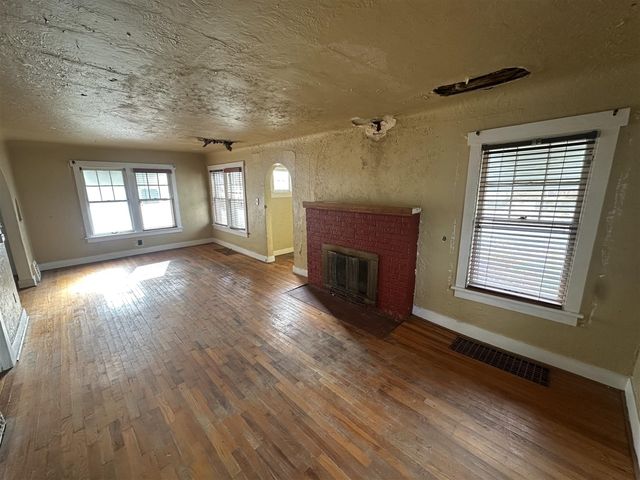 63 Maple Grove Avenue, Battle Creek, MI 49017