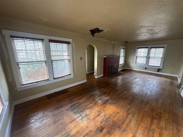 63 Maple Grove Avenue, Battle Creek, MI 49017