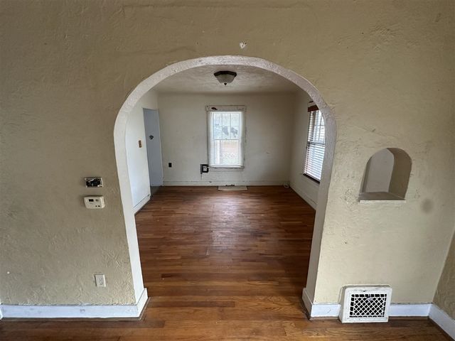 63 Maple Grove Avenue, Battle Creek, MI 49017