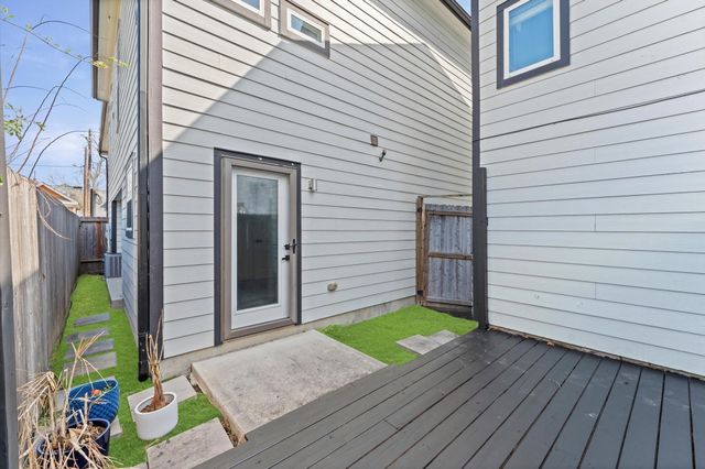 2714 Anita Street, Houston, TX 77004