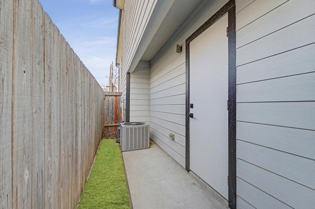 2714 Anita Street, Houston, TX 77004