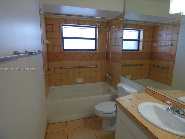 10857 SW 132nd Cir Ct 0, Miami, FL 33186