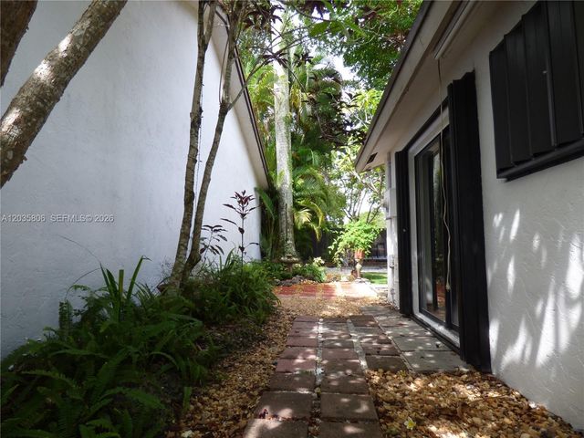 10857 SW 132nd Cir Ct 0, Miami, FL 33186