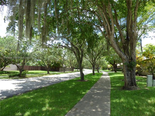 10857 SW 132nd Cir Ct 0, Miami, FL 33186