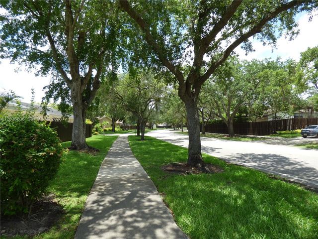 10857 SW 132nd Cir Ct 0, Miami, FL 33186