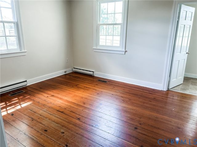 1346 Hockett Rd, Manakin Sabot, VA 23103