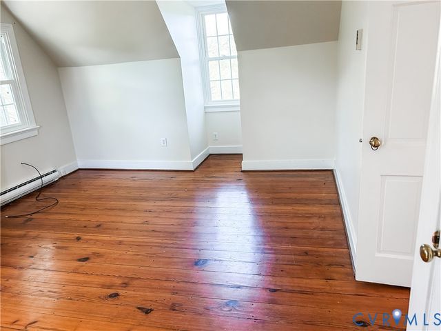 1346 Hockett Rd, Manakin Sabot, VA 23103