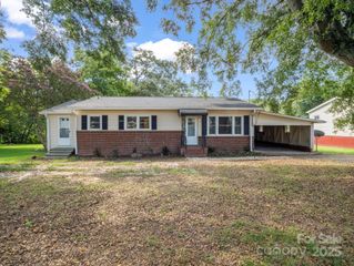 183 Hollywood Street, Forest City, NC 28043