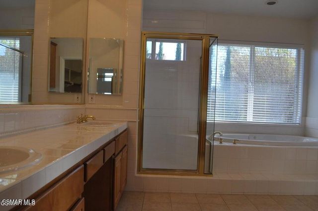 1596 Blue Canyon Street, Newbury Park, CA 91320