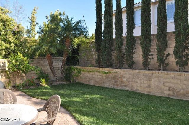1596 Blue Canyon Street, Newbury Park, CA 91320
