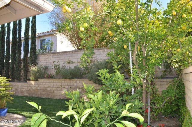 1596 Blue Canyon Street, Newbury Park, CA 91320